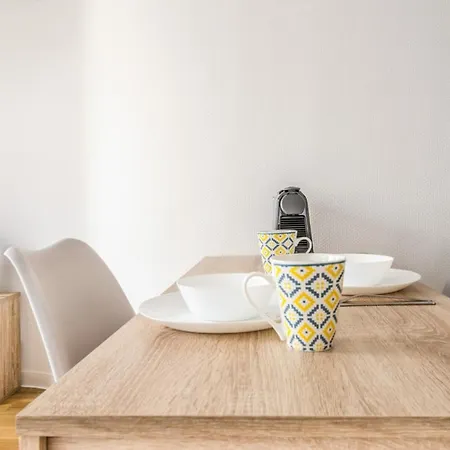 Modern Studio At The Heart Of *